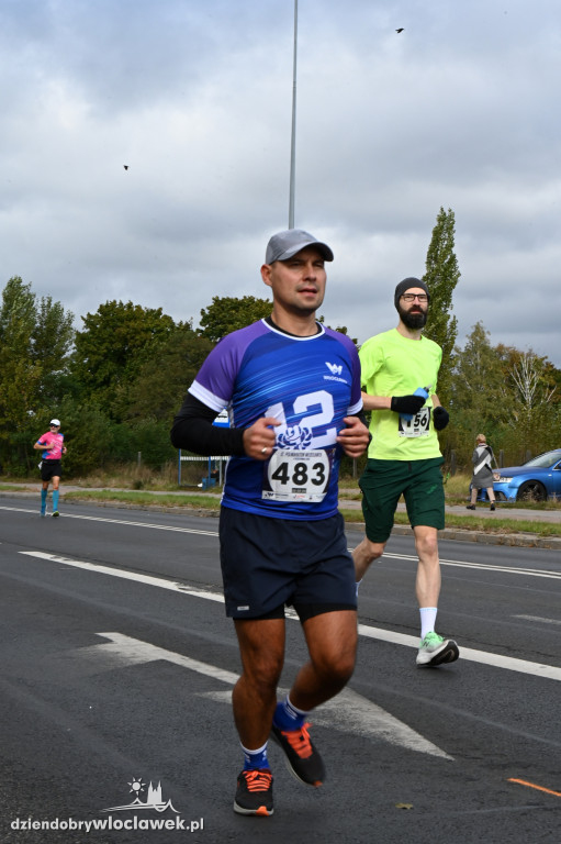 12. Półmaraton Włocławek: zawodnicy na trasie