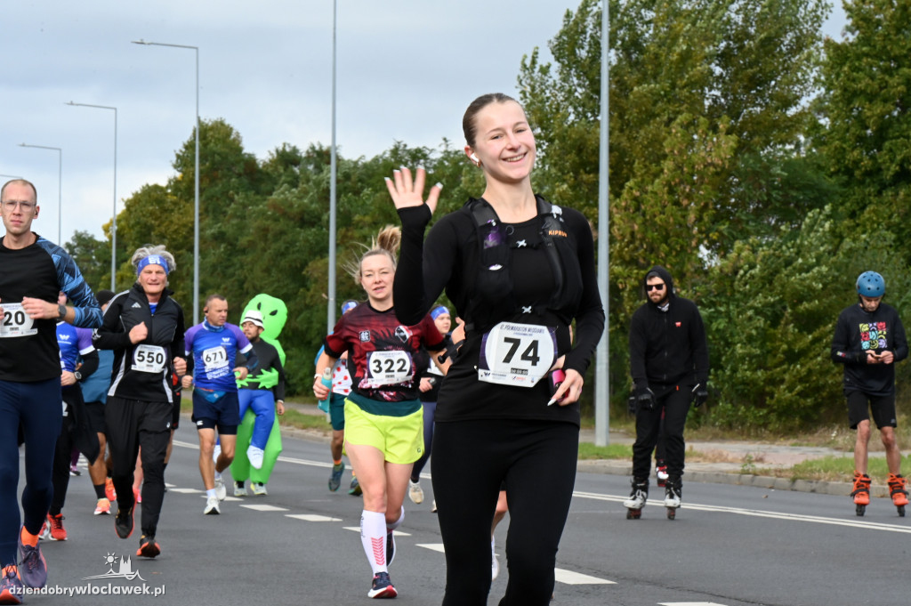 12. Półmaraton Włocławek: zawodnicy na trasie