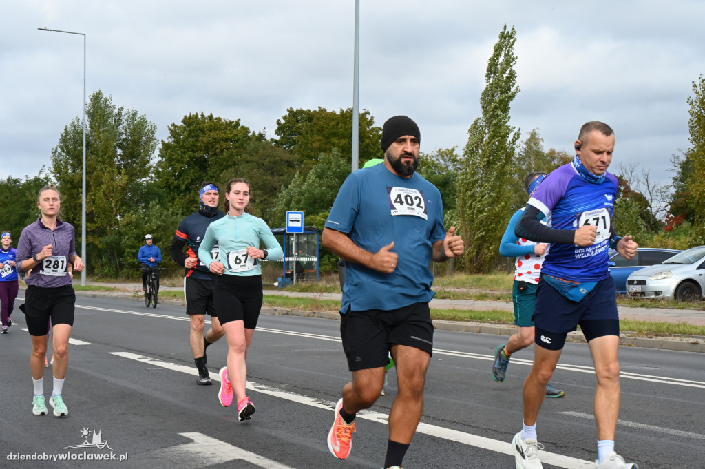 12. Półmaraton Włocławek: zawodnicy na trasie