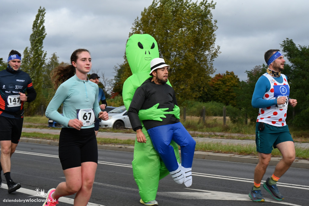 12. Półmaraton Włocławek: zawodnicy na trasie