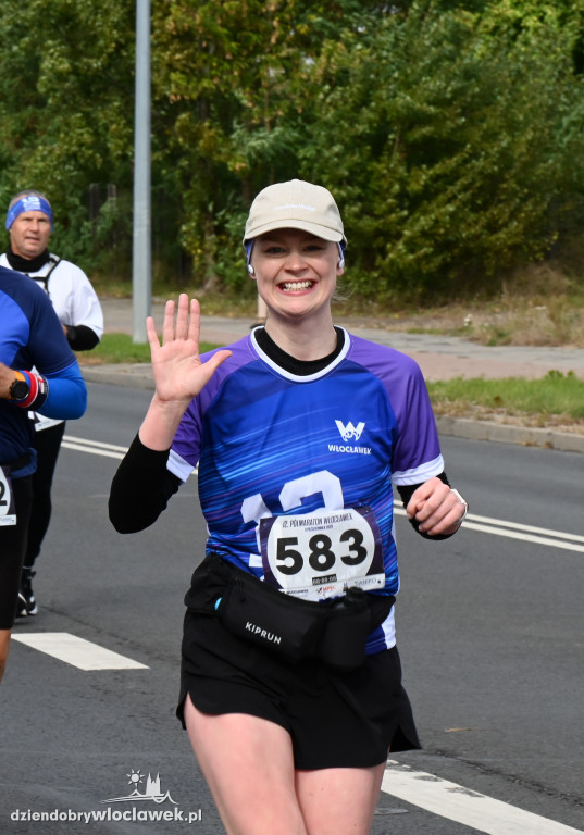 12. Półmaraton Włocławek: zawodnicy na trasie