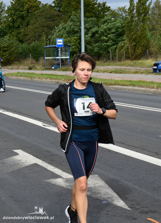12. Półmaraton Włocławek: zawodnicy na trasie
