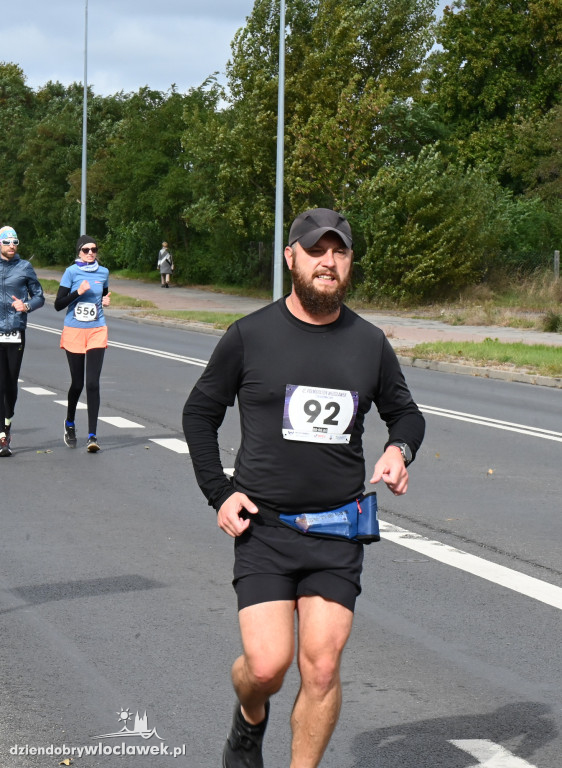 12. Półmaraton Włocławek: zawodnicy na trasie