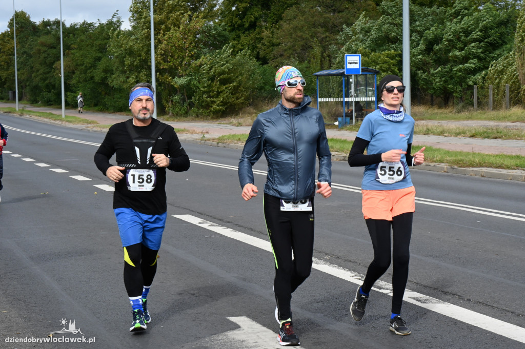 12. Półmaraton Włocławek: zawodnicy na trasie