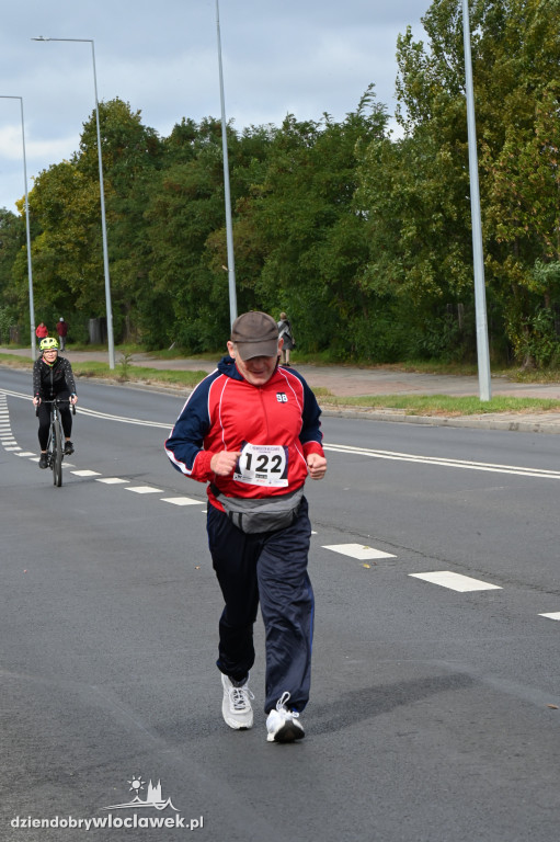 12. Półmaraton Włocławek: zawodnicy na trasie