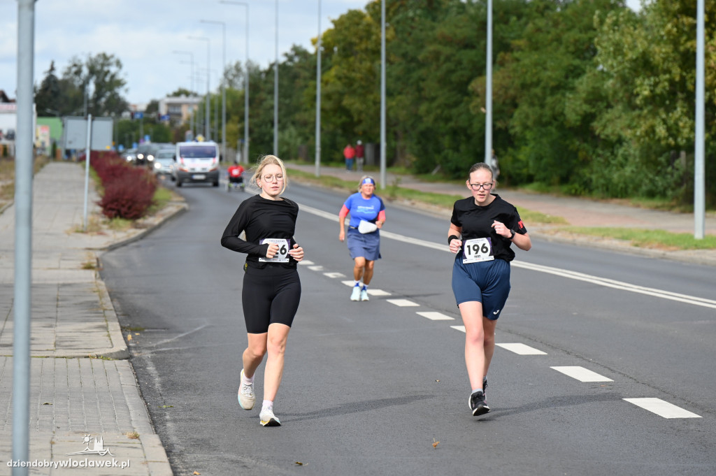 12. Półmaraton Włocławek: zawodnicy na trasie