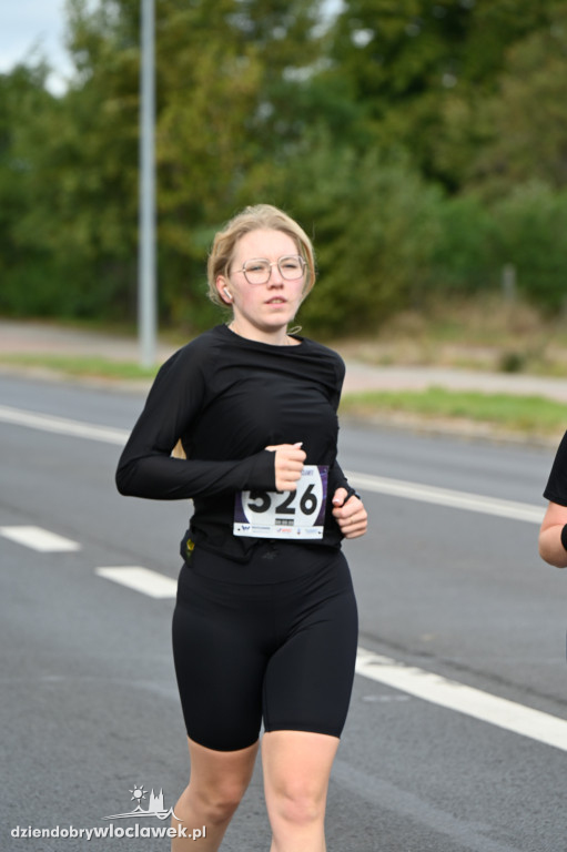 12. Półmaraton Włocławek: zawodnicy na trasie