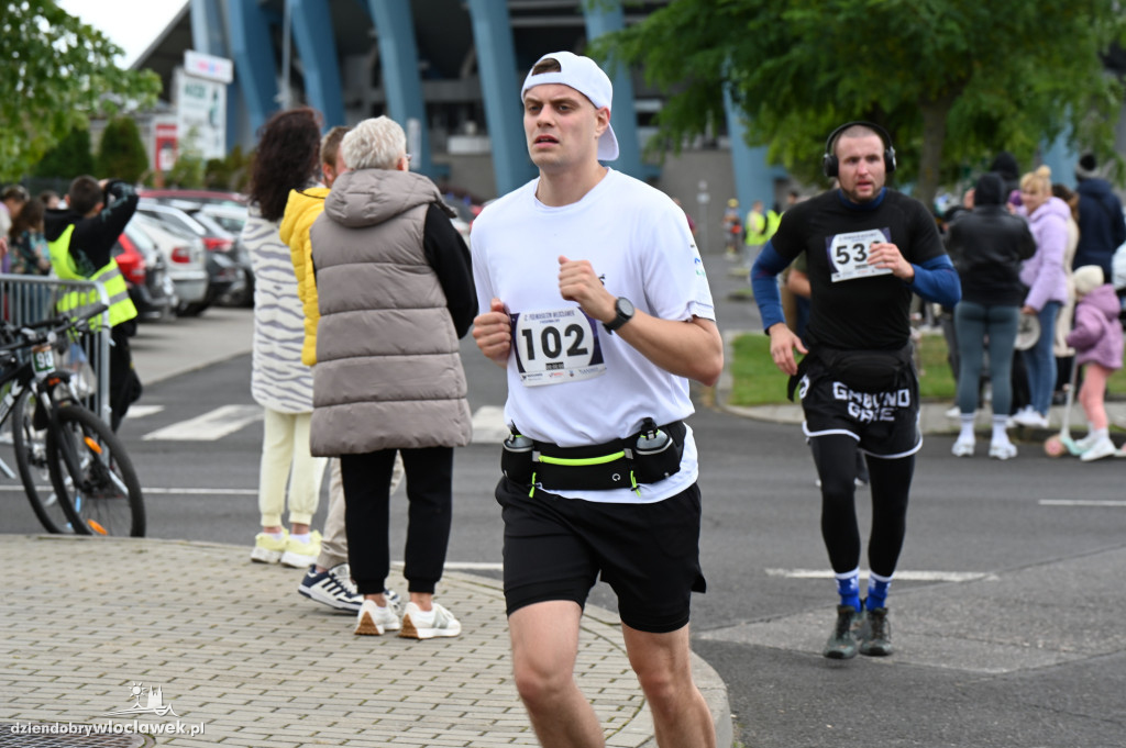 12. Półmaraton Włocławek: zawodnicy na trasie