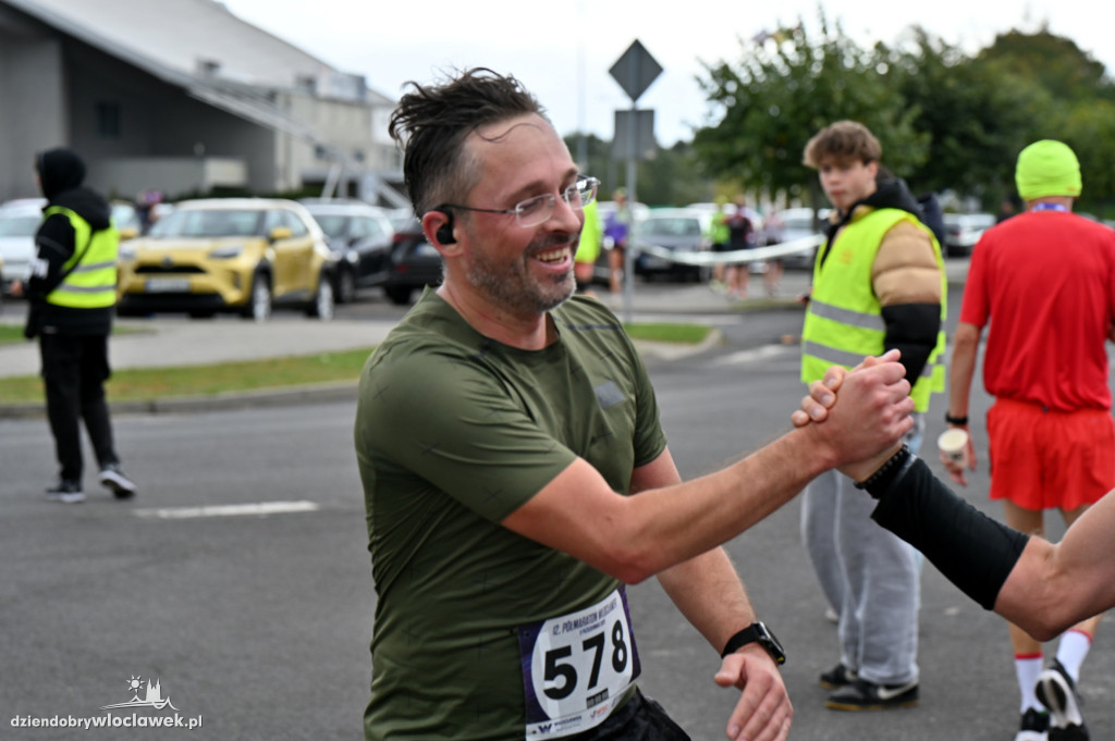 12. Półmaraton Włocławek: zawodnicy na trasie