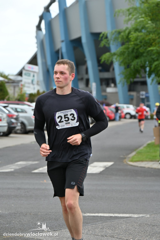 12. Półmaraton Włocławek: zawodnicy na trasie