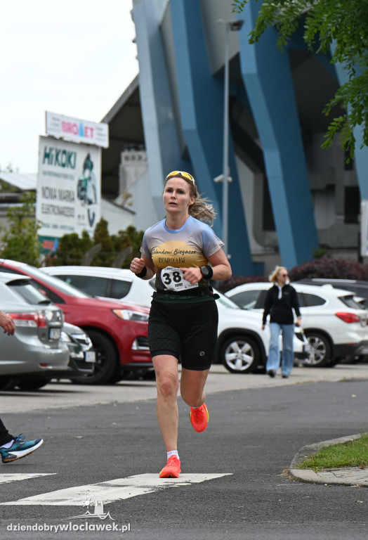 12. Półmaraton Włocławek: zawodnicy na trasie