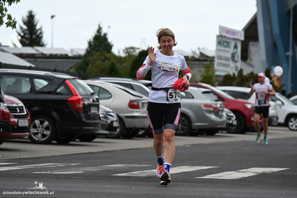 12. Półmaraton Włocławek: zawodnicy na trasie