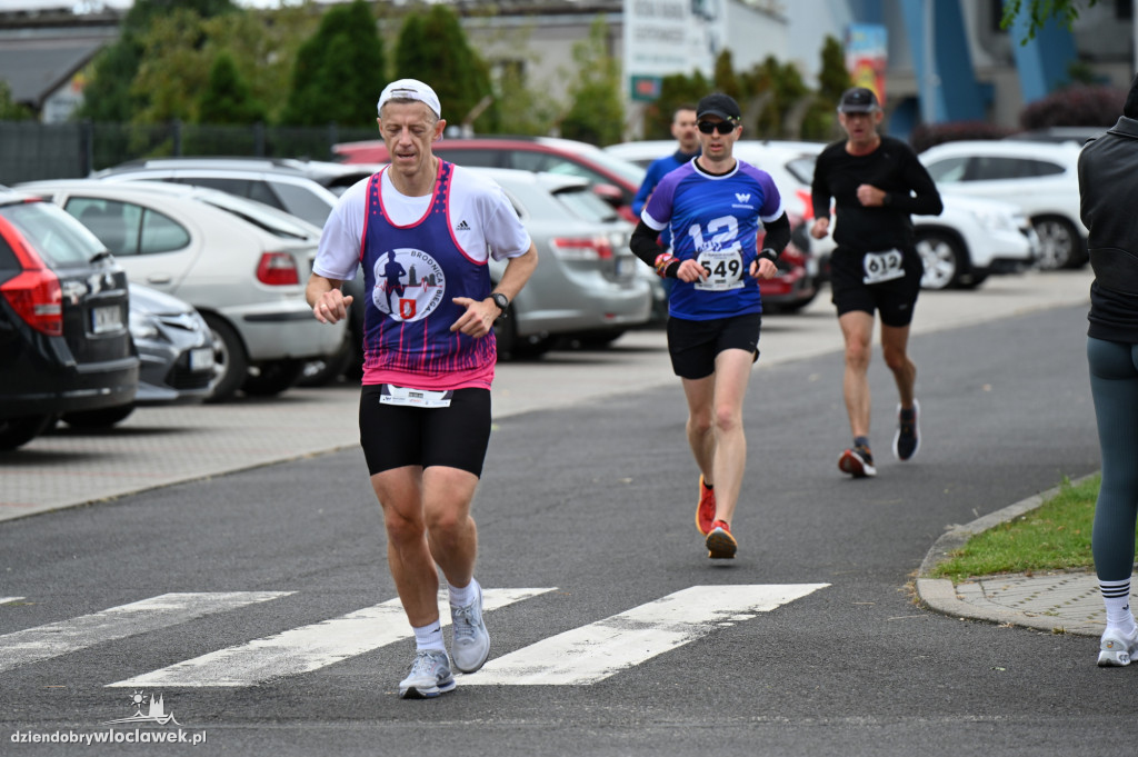 12. Półmaraton Włocławek: zawodnicy na trasie