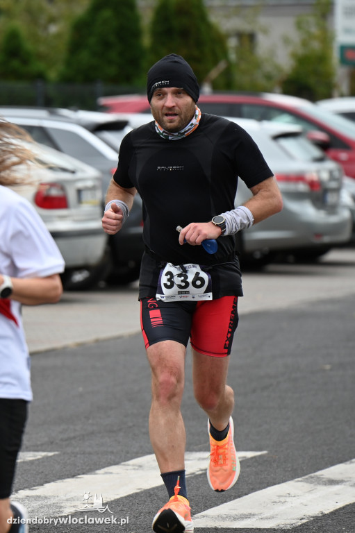 12. Półmaraton Włocławek: zawodnicy na trasie