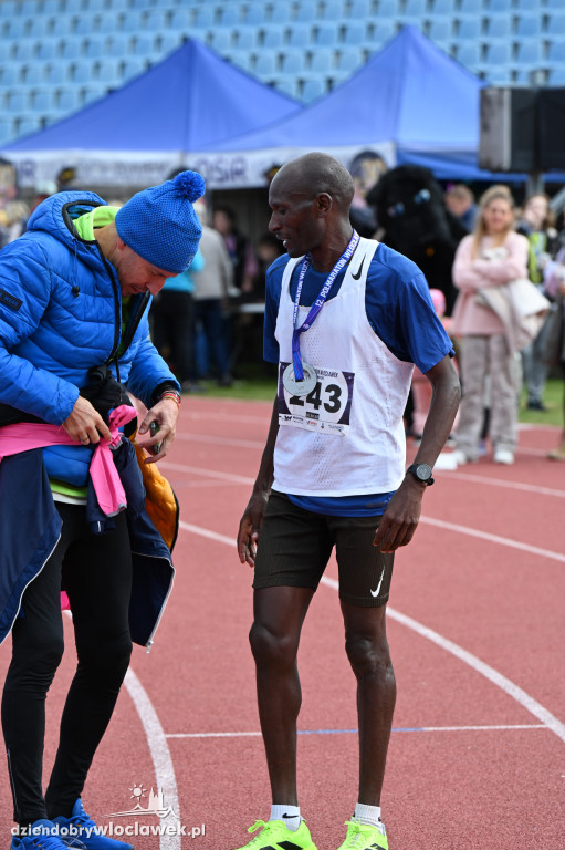 12. Półmaraton Włocławek: zawodnicy na mecie