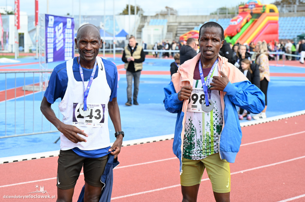 12. Półmaraton Włocławek: zawodnicy na mecie