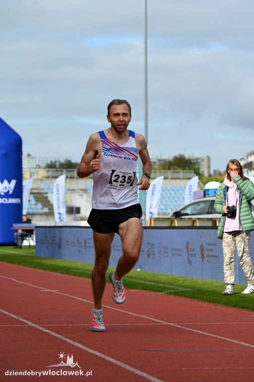 12. Półmaraton Włocławek: zawodnicy na mecie