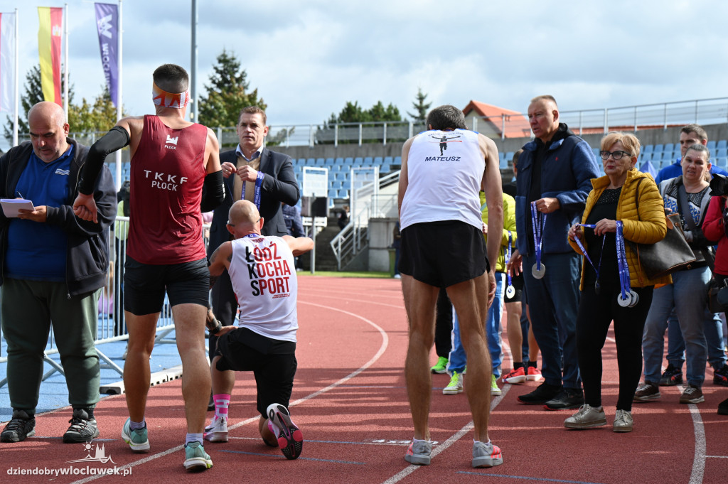 12. Półmaraton Włocławek: zawodnicy na mecie