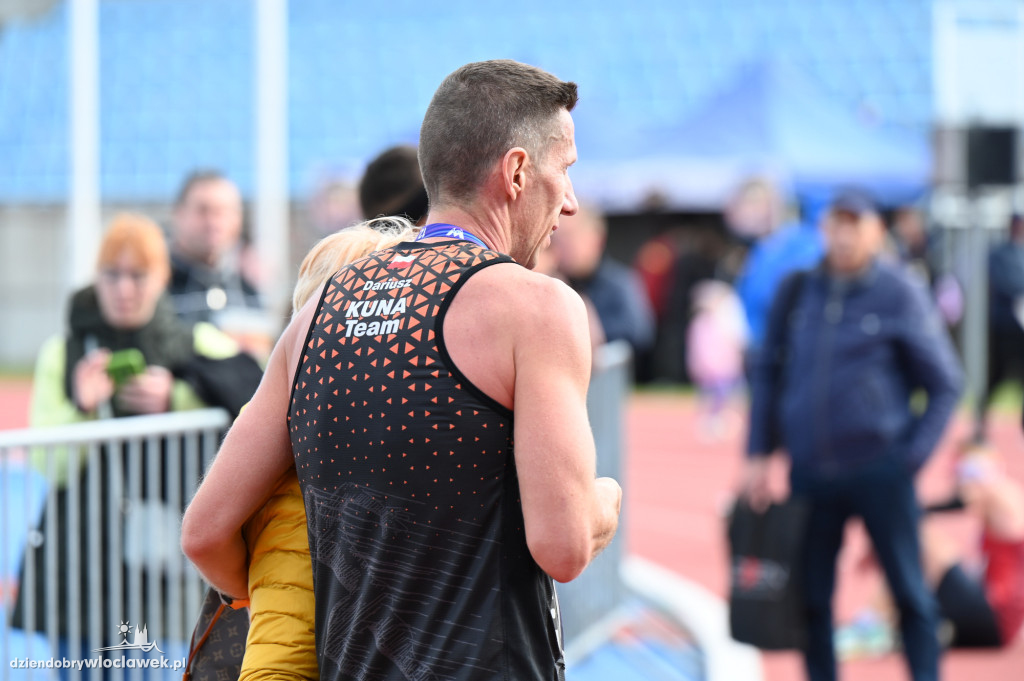 12. Półmaraton Włocławek: zawodnicy na mecie
