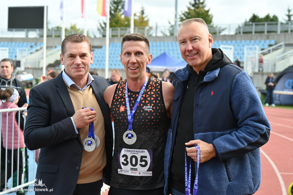 12. Półmaraton Włocławek: zawodnicy na mecie