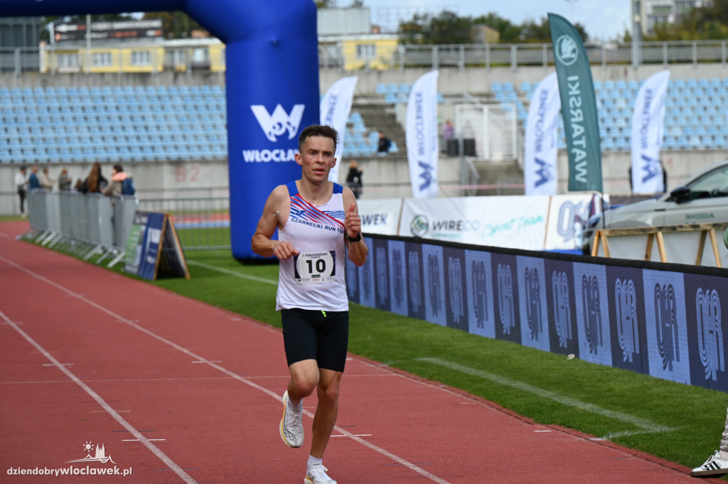 12. Półmaraton Włocławek: zawodnicy na mecie