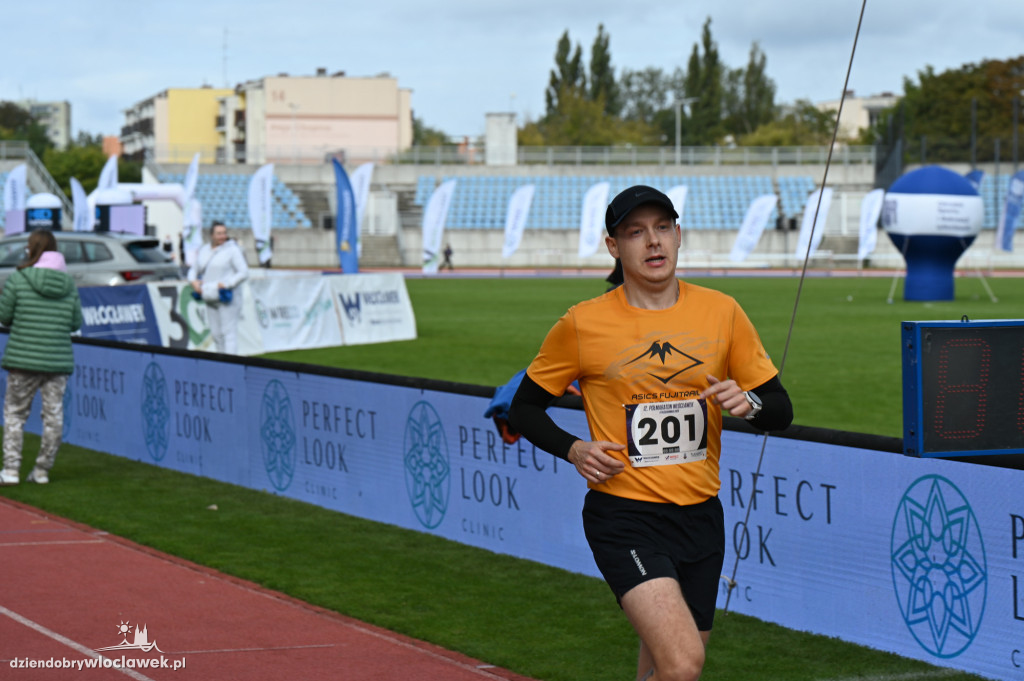12. Półmaraton Włocławek: zawodnicy na mecie