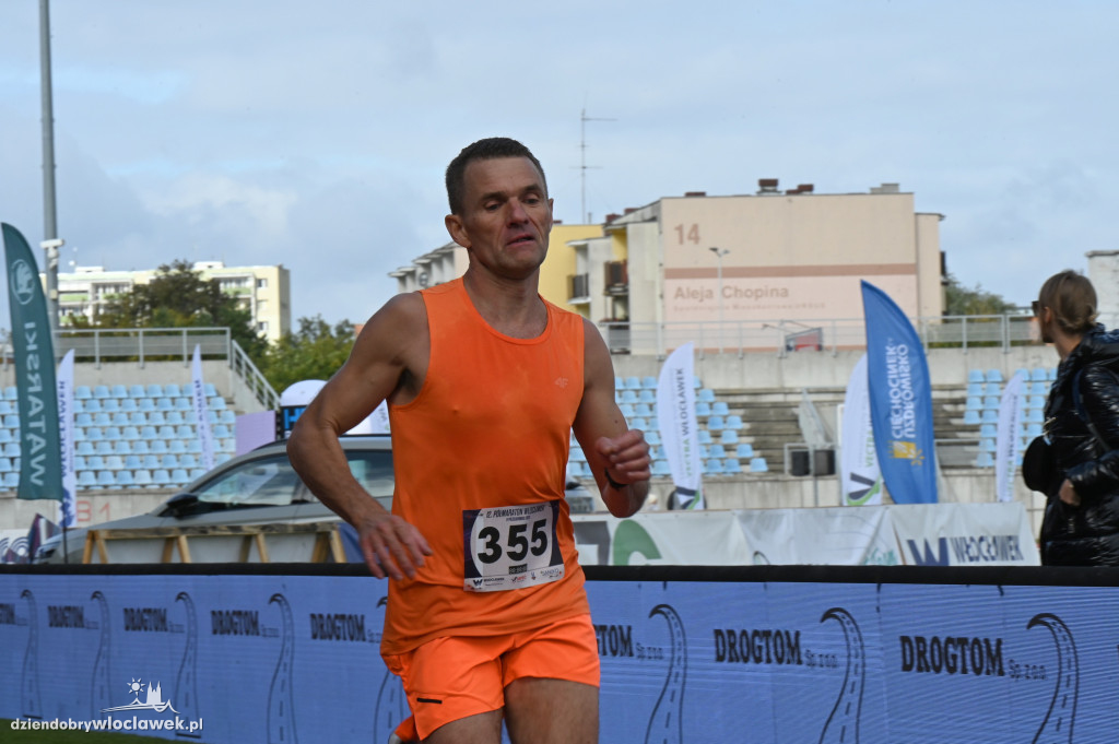 12. Półmaraton Włocławek: zawodnicy na mecie
