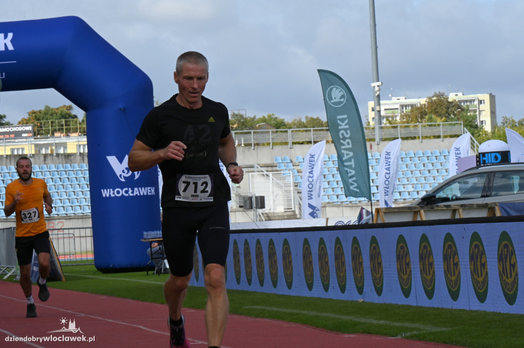 12. Półmaraton Włocławek: zawodnicy na mecie