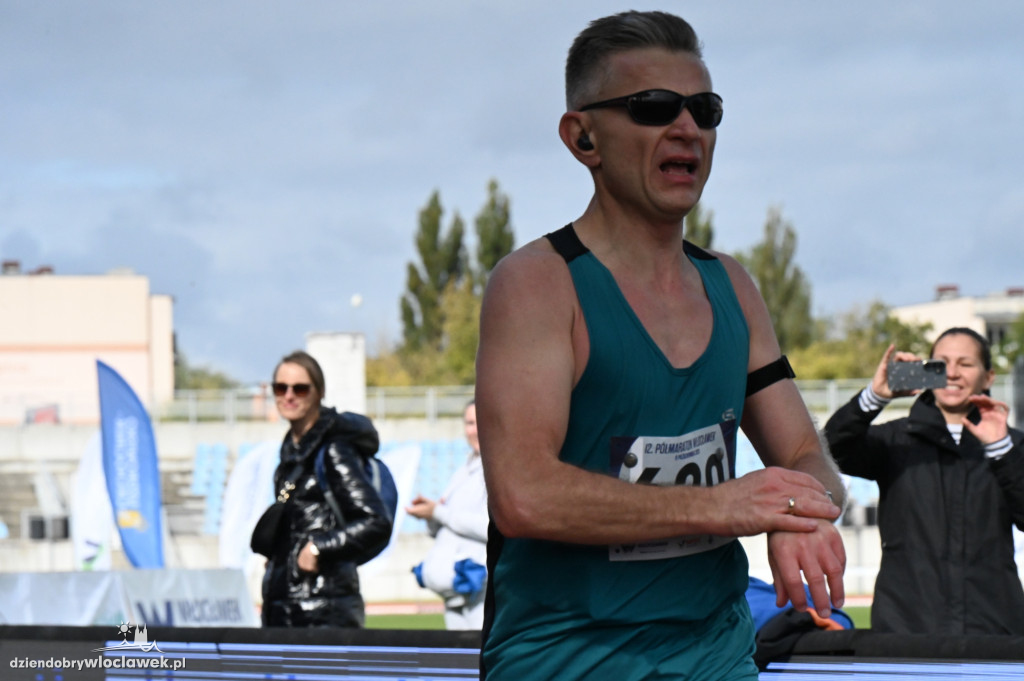 12. Półmaraton Włocławek: zawodnicy na mecie