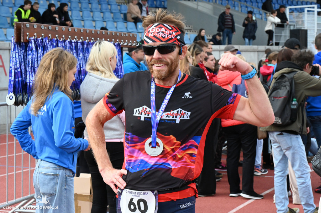 12. Półmaraton Włocławek: zawodnicy na mecie