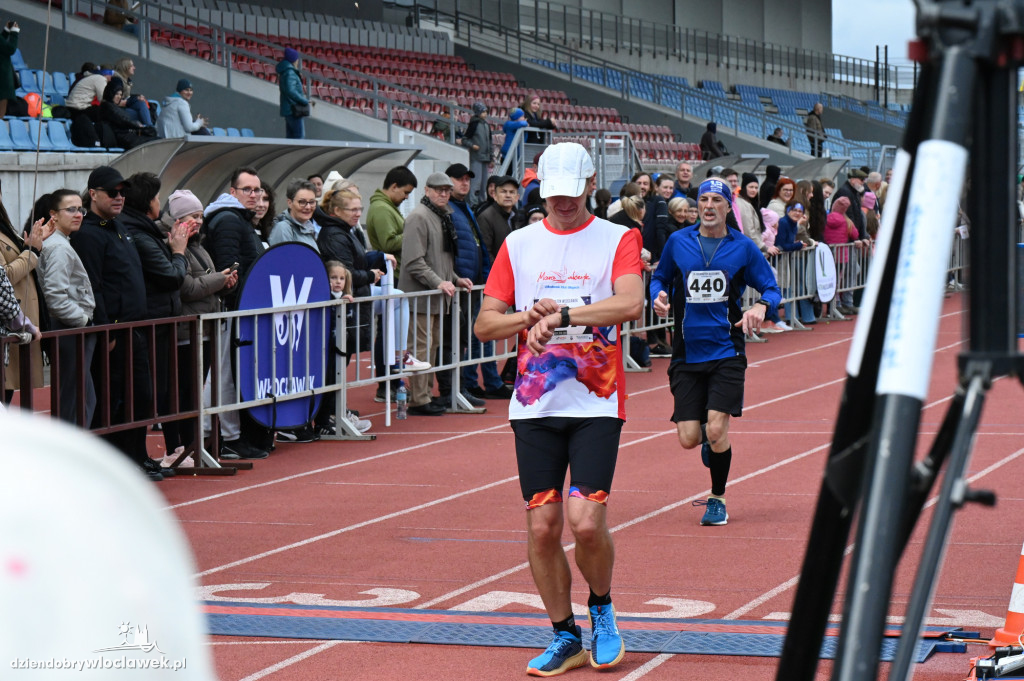 12. Półmaraton Włocławek: zawodnicy na mecie