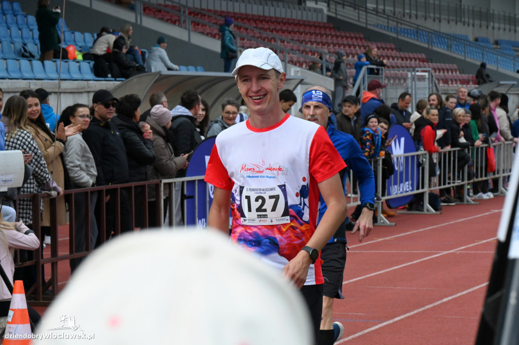 12. Półmaraton Włocławek: zawodnicy na mecie