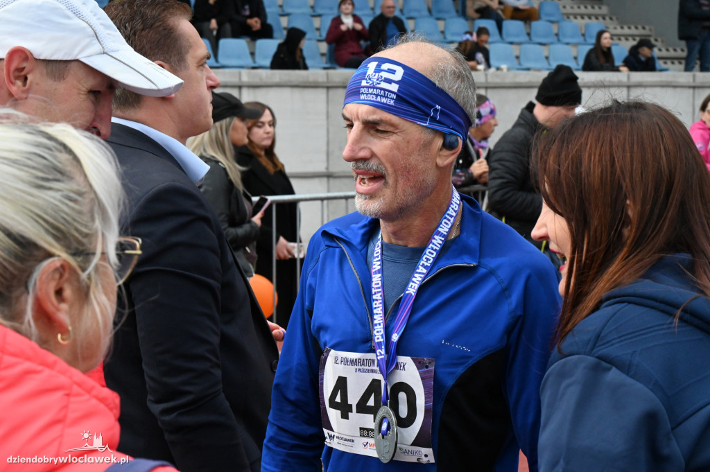 12. Półmaraton Włocławek: zawodnicy na mecie