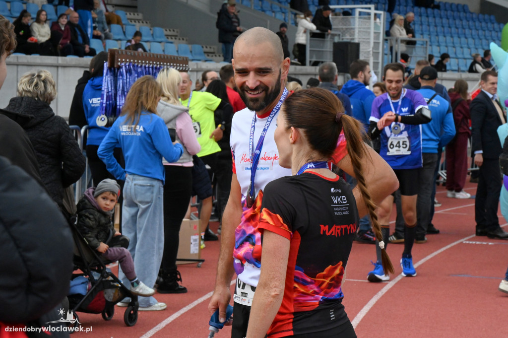 12. Półmaraton Włocławek: zawodnicy na mecie