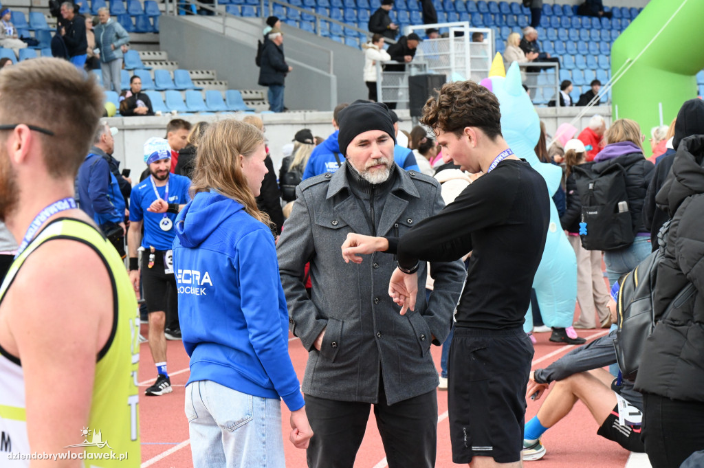 12. Półmaraton Włocławek: zawodnicy na mecie