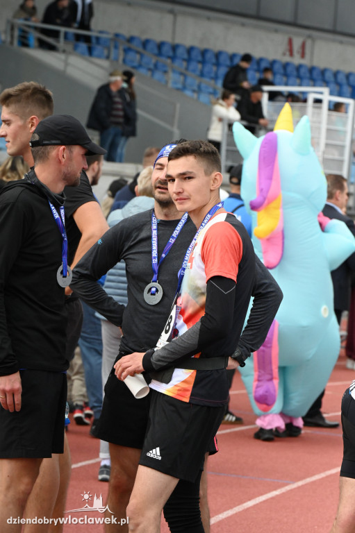 12. Półmaraton Włocławek: zawodnicy na mecie