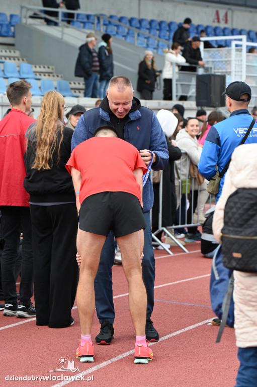 12. Półmaraton Włocławek: zawodnicy na mecie