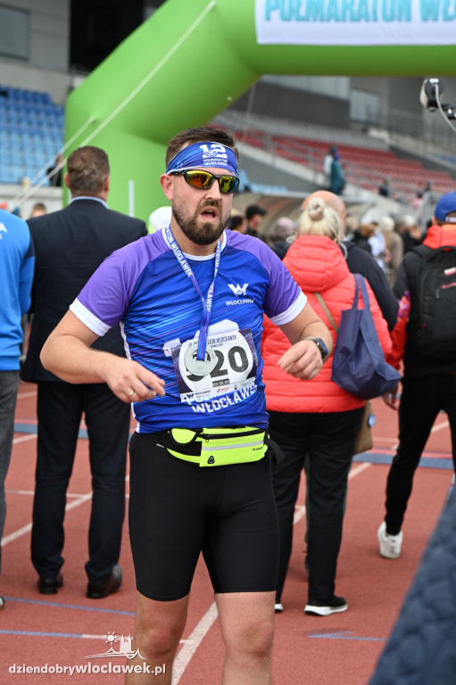 12. Półmaraton Włocławek: zawodnicy na mecie