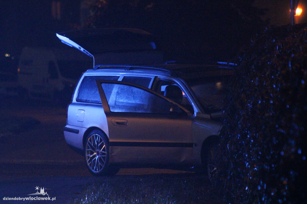 Nocny pościg za volvo