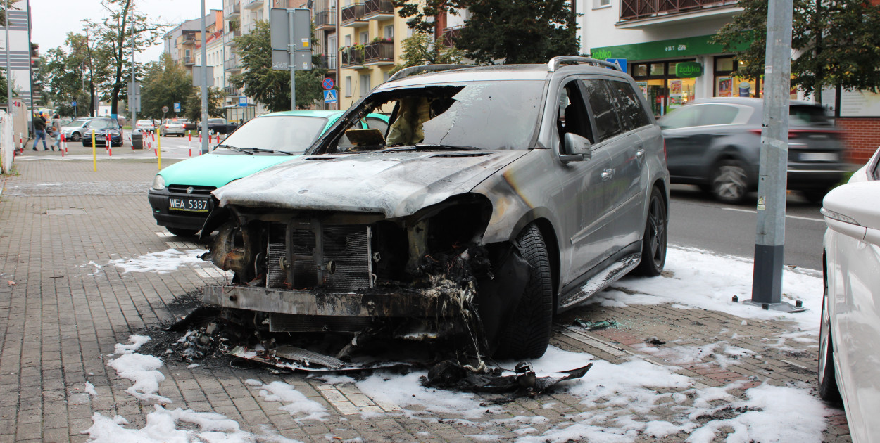 Na Św. Antoniego spłonął mercedes