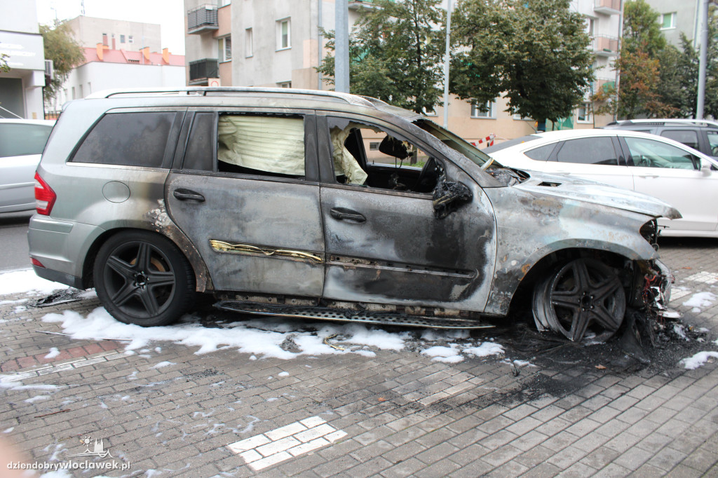 Na Św. Antoniego spłonął mercedes