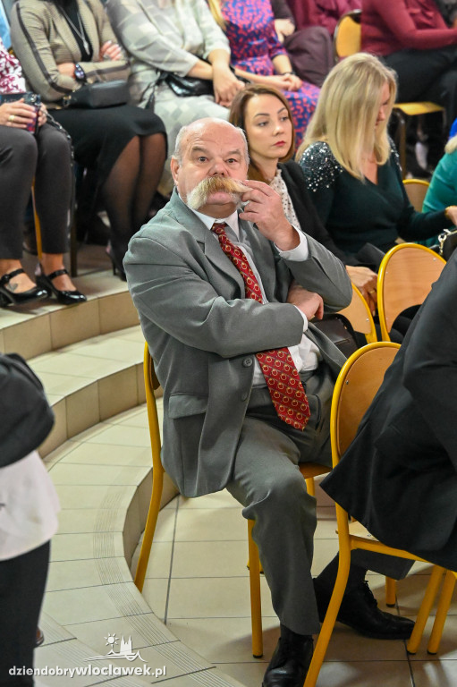 Nauczyciele i pracownicy szkół z wyróżnieniami