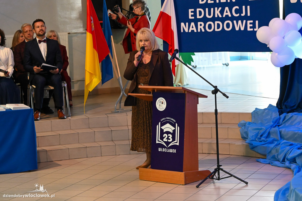 Nauczyciele i pracownicy szkół z wyróżnieniami