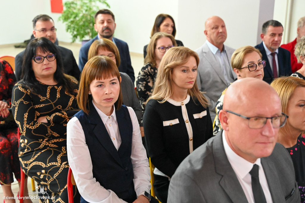 Nauczyciele i pracownicy szkół z wyróżnieniami