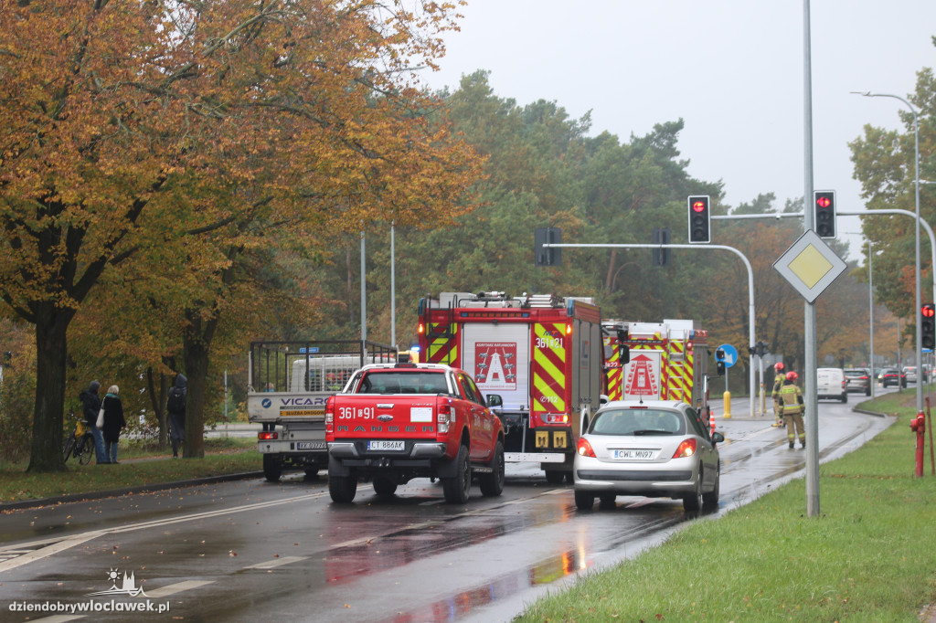 Wypadek na skrzyżowaniu Wieniecka - Obwodowa