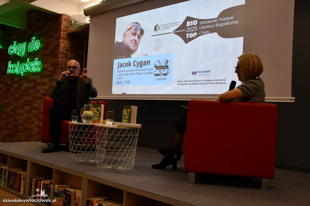 Jacek Cygan w Bibliotece Miejskiej we Włocławku