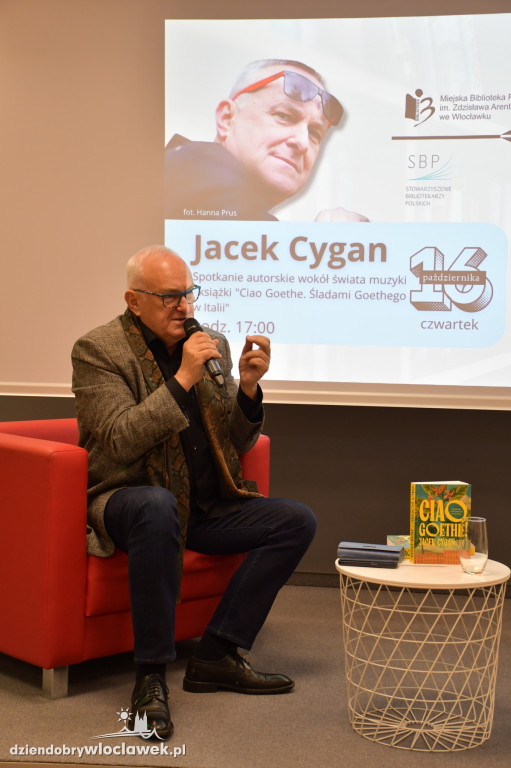 Jacek Cygan w Bibliotece Miejskiej we Włocławku