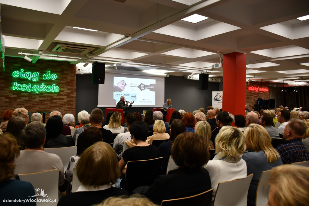 Jacek Cygan w Bibliotece Miejskiej we Włocławku