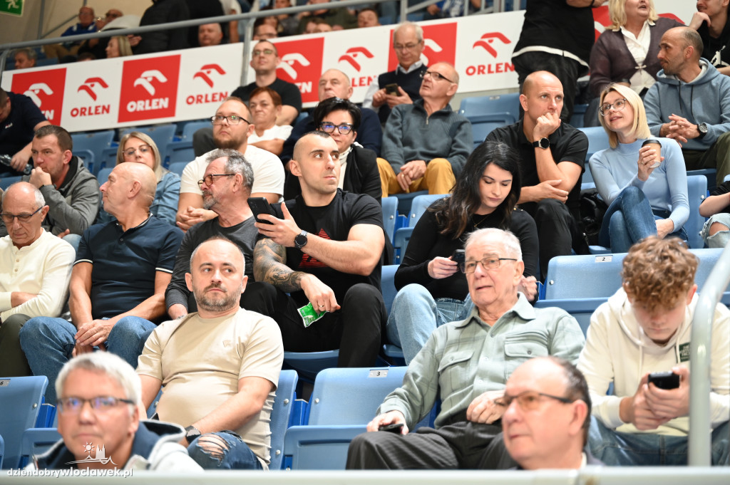  Anwil Włocławek gra z MKS-em Dąbrowa Górnicza