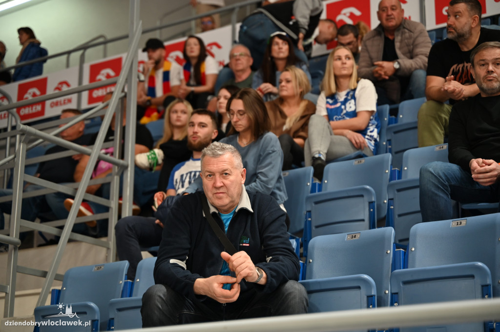  Anwil Włocławek gra z MKS-em Dąbrowa Górnicza